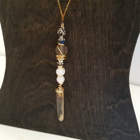 Clear Quartz Crystal Wand - Picture 7 of 9